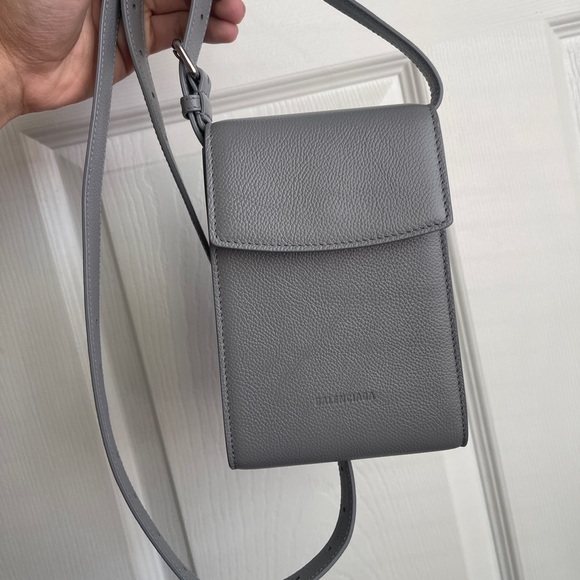 Small BALENCIAGA cross body phone bag - Picture 4 of 7
